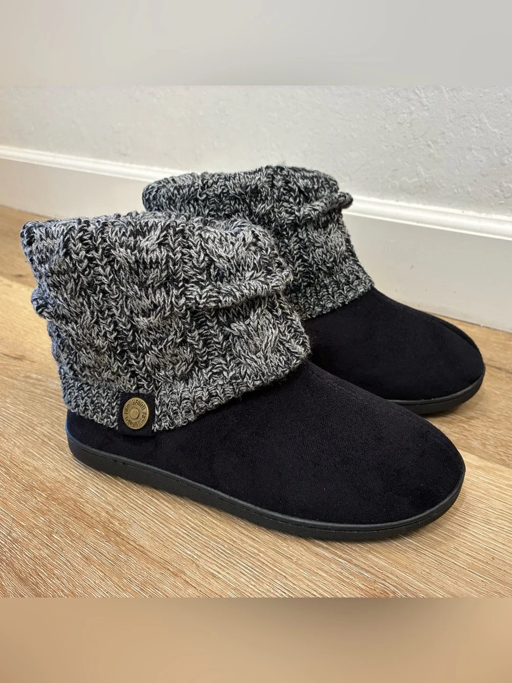 FamilyFairy Woolen Yarn Knit Bootie Gray Black Women US 7-8 EU 38-39 New No Box